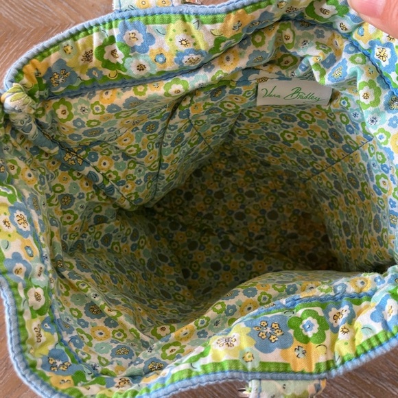 Vera Bradley Tote Bag Retired English Meadow Pattern - Picture 6 of 10